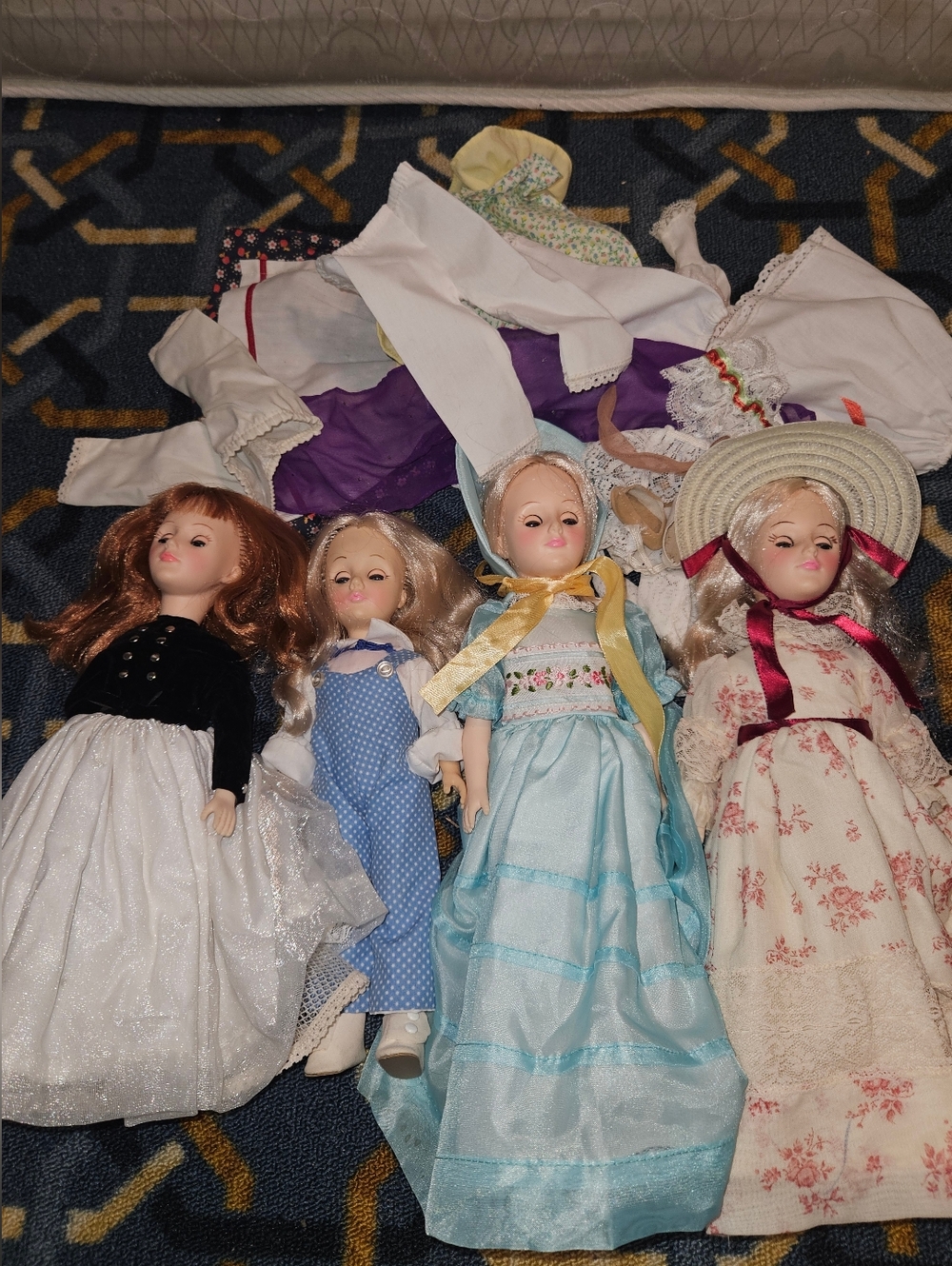 Lot Of 4 1976 Effanbee Dolls With Extras